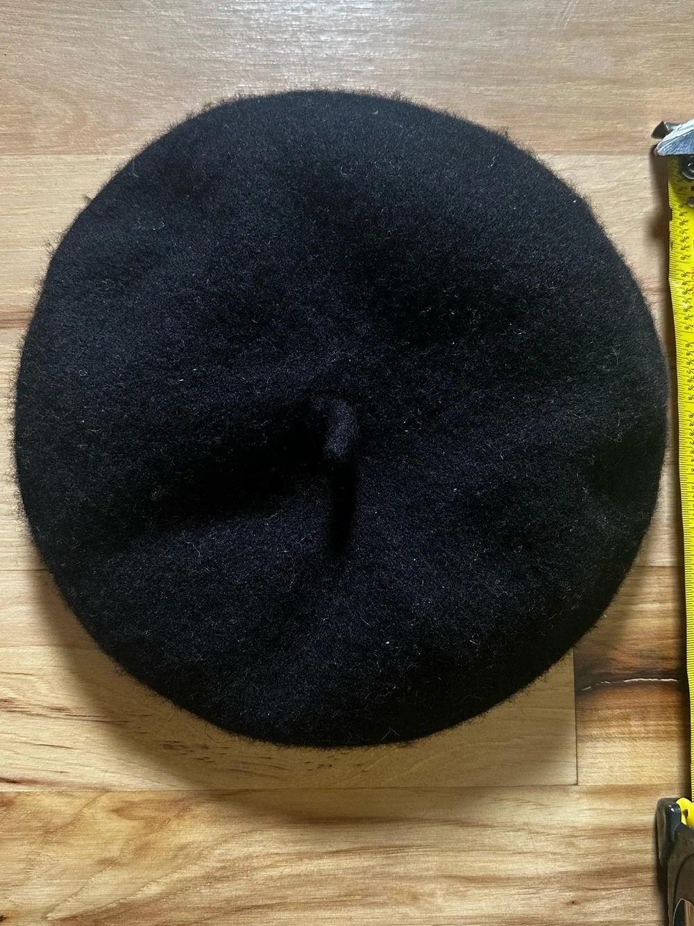 Classic Black Wool Beret - Women's Fashion Hat